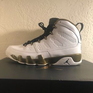 Retro Jordan 9 “Statue”